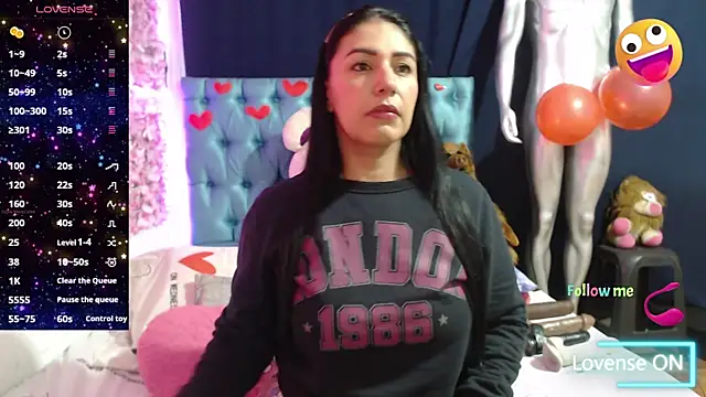 Snapshot of Cristal_cherry chatting on 03.20.25 Cristal cherry online show from 03.20.25