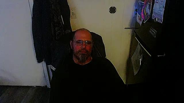 KrazyLegz online show from 11.08.25