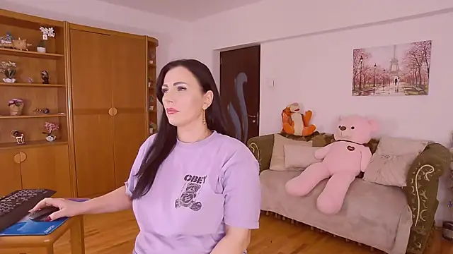 Snapshot of ReiyaRey chatting on 01.23.25 ReiyaRey online show from 01.23.25