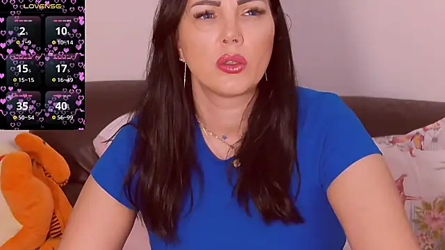 Snapshot of ReiyaRey chatting on 03.21.25 ReiyaRey online show from 03.21.25