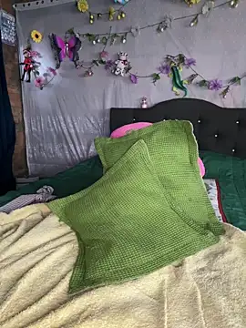 NinaGauther online show from 04.01.26