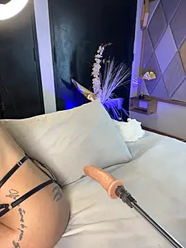 AntonellaRussel online show from 10.16.25