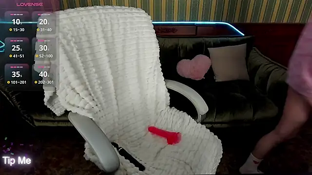 MilaSecrett online show from 12.11.24