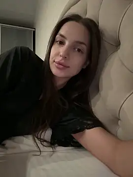 BellaHalles online show from 03.02.25