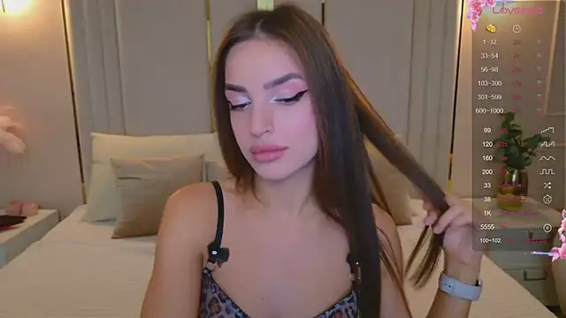 BellaHalles online show from 11.14.25