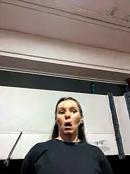 Snapshot of Jinna_milli chatting on 10.21.25 Jinna milli online show from 10.21.25