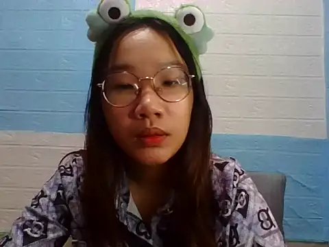 Nanoko online show from 11.17.25