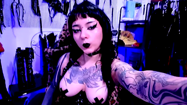Agatha BDSM online show from 11.10.25