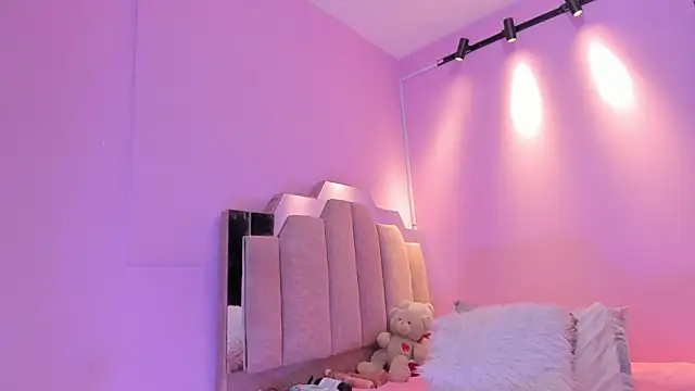 LoveQueen2 online show from 10.02.25