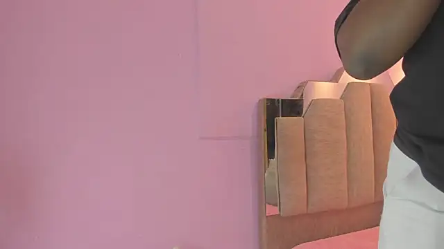 LoveQueen2 online show from 10.07.25