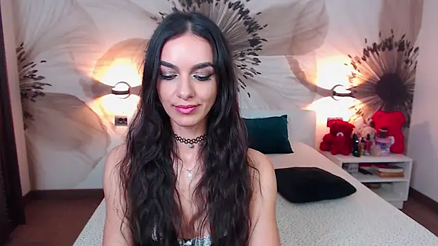 Snapshot of KatherineBisou chatting on 09.25.25 KatherineBisou online show from 09.25.25