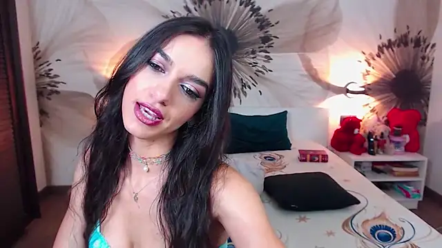 Snapshot of KatherineBisou chatting on 10.17.25 KatherineBisou online show from 10.17.25