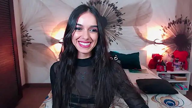 Snapshot of KatherineBisou chatting on 11.02.25 KatherineBisou online show from 11.02.25