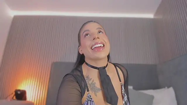 emelie 89 online show from 02.28.26