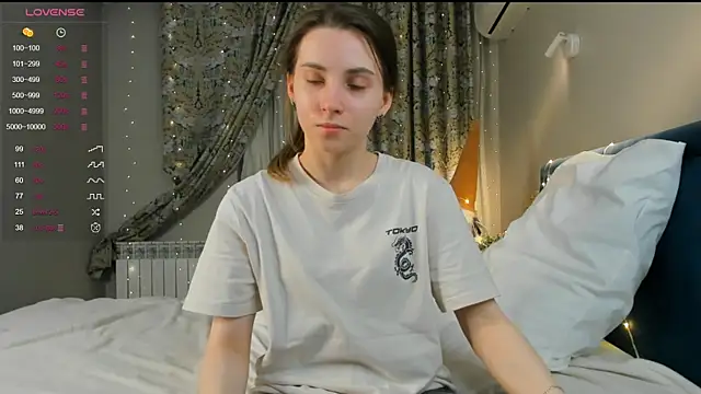 DonnaBurkee online show from 03.22.25