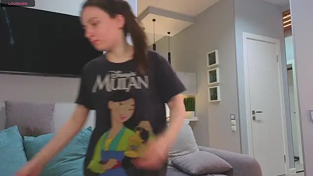 DonnaBurkee online show from 11.17.25