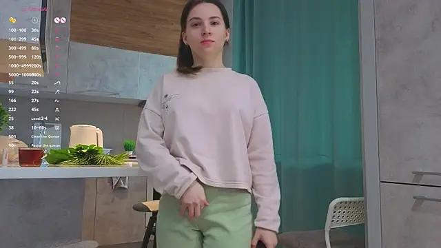 Snapshot of DonnaBurkee chatting on 04.04.26 DonnaBurkee online show from 04.04.26