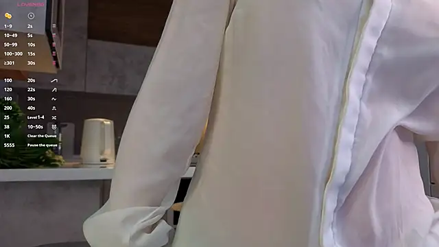 Snapshot of DonnaBurkee chatting on 04.09.26 DonnaBurkee online show from 04.09.26