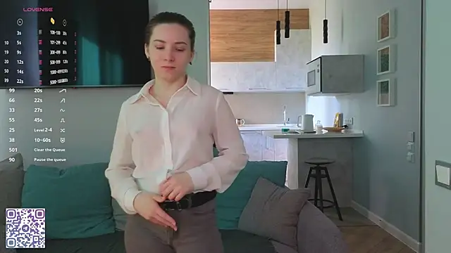Snapshot of DonnaBurkee chatting on 05.05.26 DonnaBurkee online show from 05.05.26