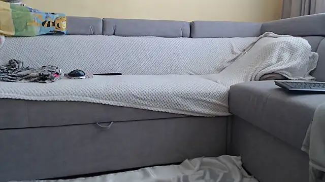 Burberrry  online show from 03.26.26