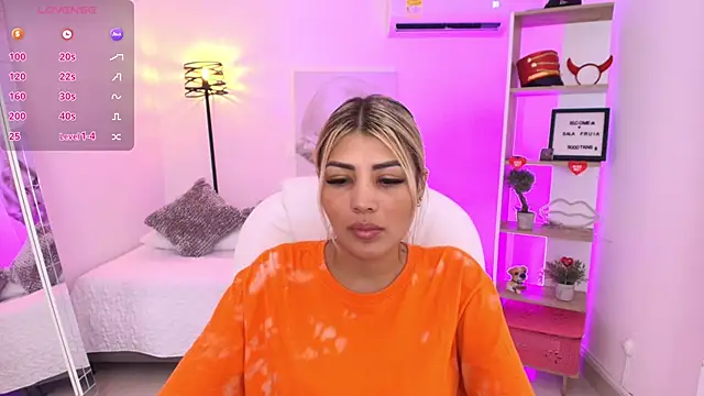 SALOOMEE   online show from 01.17.25