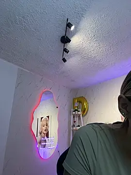 SALOOMEE   online show from 10.04.25