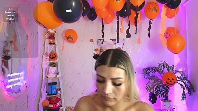 SALOOMEE   online show from 10.18.25