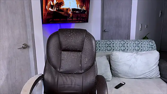 Alexxblue online show from 02.18.25