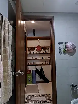 Snapshot of horny_slavedog chatting on 11.17.25 horny slavedog online show from 11.17.25