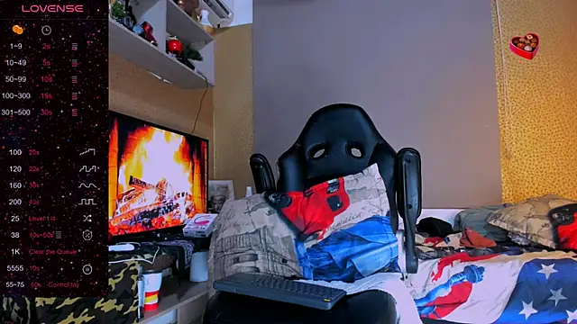 naugthy dominant online show from 12.12.24