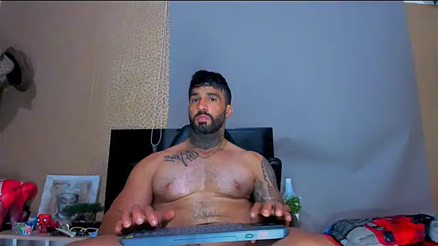 naugthy dominant online show from 01.25.25