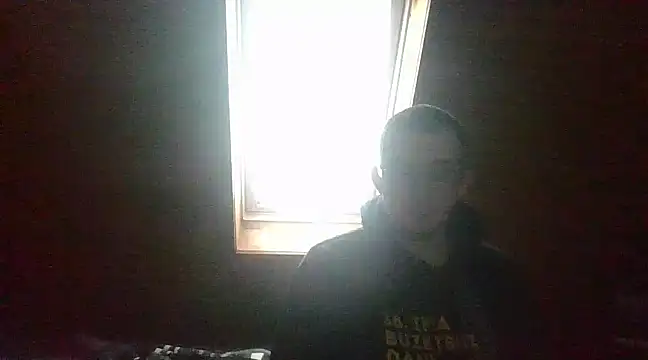 Snapshot of Jasmin32 chatting on 02.18.25 Jasmin32 online show from 02.18.25