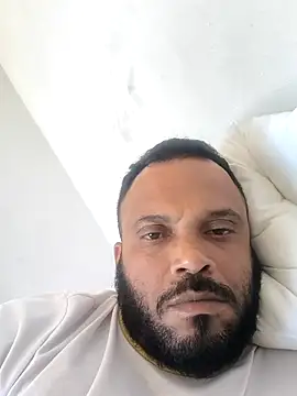 Snapshot of morenorj17 chatting on 11.01.25 morenorj17 online show from 11.01.25