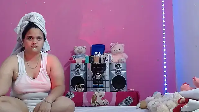 brunnette hot online show from 06.30.26