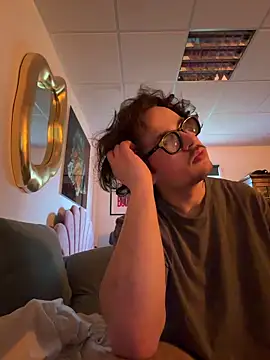 Snapshot of hardmecl chatting on 03.09.26 hardmecl online show from 03.09.26