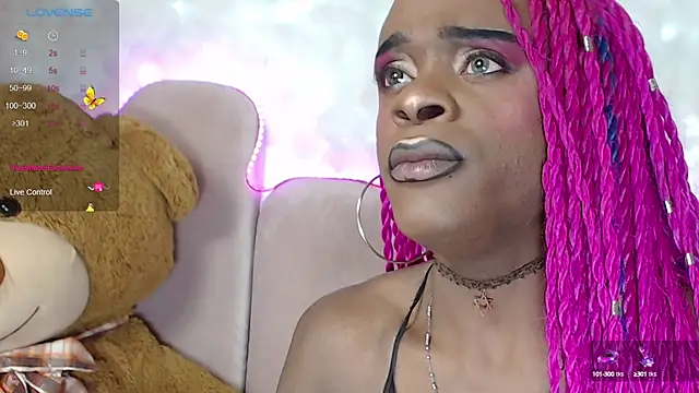 puca ebony online show from 02.03.25