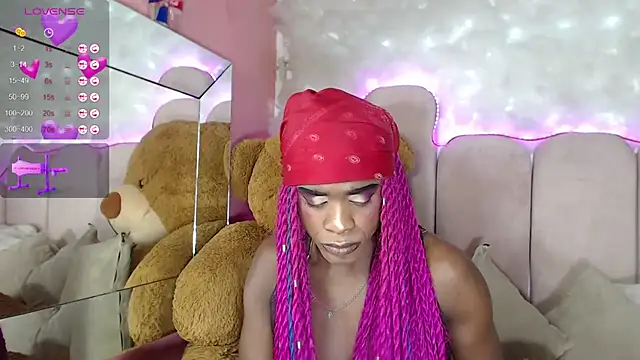 puca ebony online show from 02.12.25