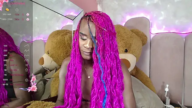 puca ebony online show from 03.19.25