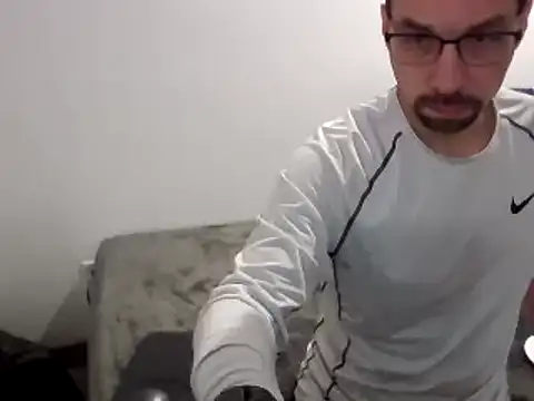 Snapshot of Iliketocooksquirt25 chatting on 01.22.25 Iliketocooksquirt25 online show from 01.22.25