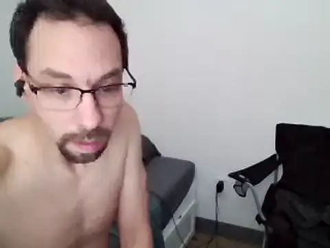 Snapshot of Iliketocooksquirt25 chatting on 01.31.25 Iliketocooksquirt25 online show from 01.31.25
