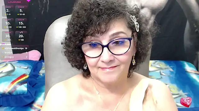 Snapshot of cataleya_mom chatting on 02.19.25 cataleya mom online show from 02.19.25