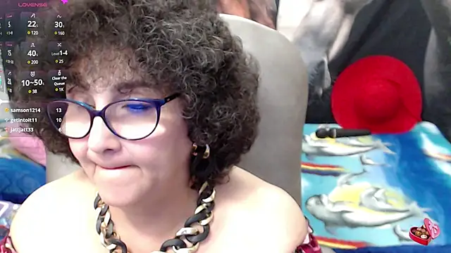 Snapshot of cataleya_mom chatting on 02.21.25 cataleya mom online show from 02.21.25
