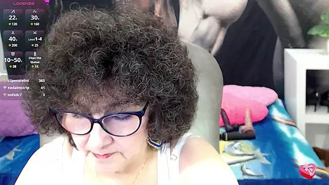 Snapshot of cataleya_mom chatting on 03.14.25 cataleya mom online show from 03.14.25