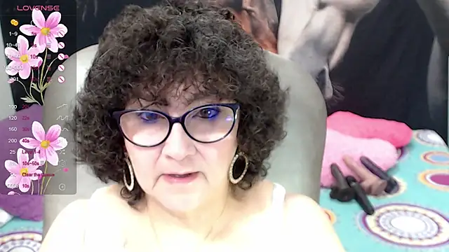Snapshot of cataleya_mom chatting on 03.21.25 cataleya mom online show from 03.21.25