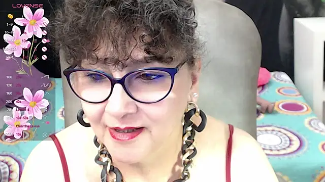 Snapshot of cataleya_mom chatting on 03.22.25 cataleya mom online show from 03.22.25