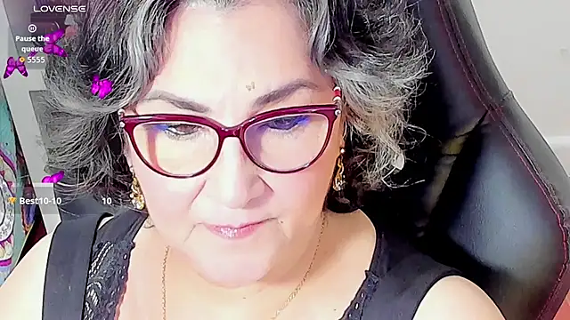 cataleya mom online show from 10.13.25