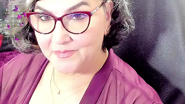Snapshot of cataleya_mom chatting on 05.18.26 cataleya mom online show from 05.18.26