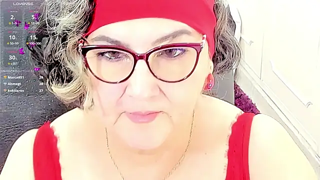 Snapshot of cataleya_mom chatting on 06.08.26 cataleya mom online show from 06.08.26