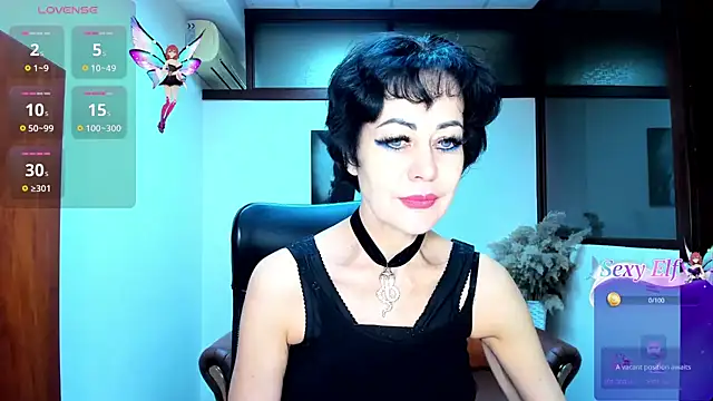 Silvia Wallec online show from 01.21.25
