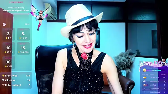 Silvia Wallec online show from 01.25.25